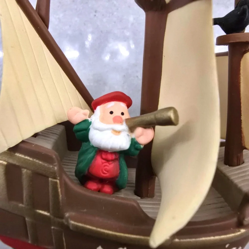 Vintage 1992 Hallmark Keepsake Santa Maria Ornament 500‎ Years Columbus Ship